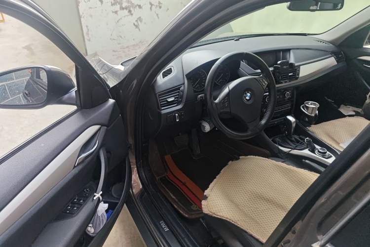 Used BMW X1 2012 sDrive18i Luxury Edition Driver Seat