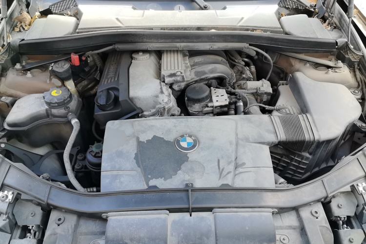 Used BMW X1 2012 sDrive18i Luxury Model Engine Bay