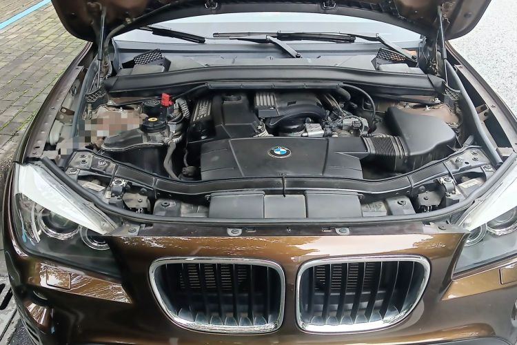 Used BMW X1 2012 sDrive18i Luxury Model Engine Bay