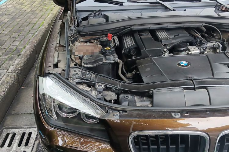 Used BMW X1 2012 sDrive18i Luxury Model Engine Bay Right