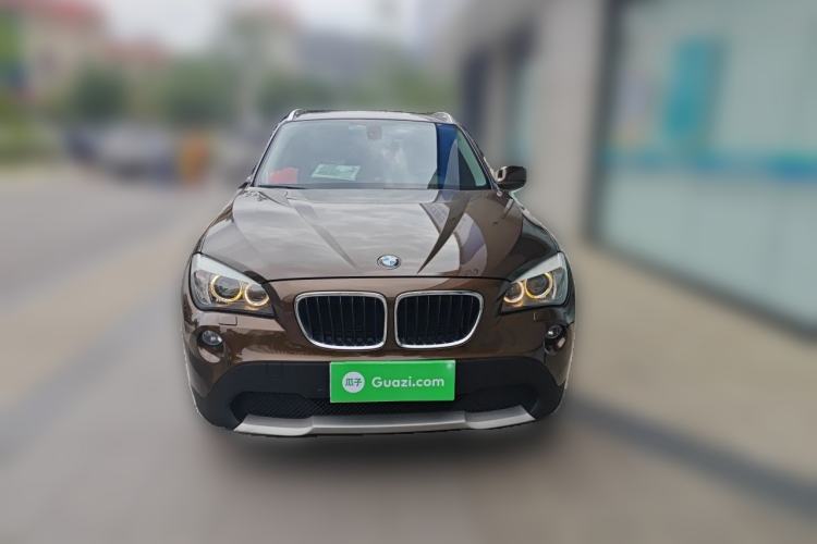 Used BMW X1 2012 xDrive20i Luxury Model Front