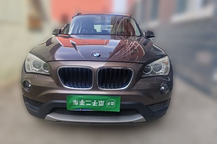 Used BMW X1 2012 sDrive18i Luxury Edition Front
