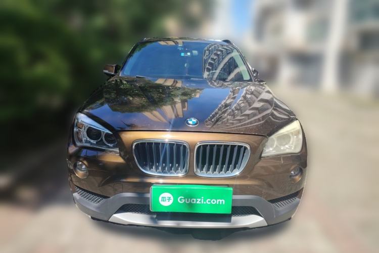 Used BMW X1 2012 sDrive18i Luxury Edition Front