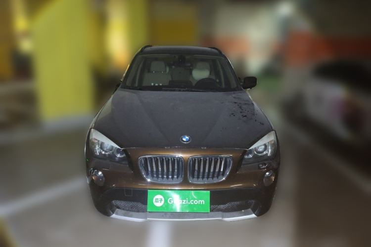 Used BMW X1 2012 sDrive18i Luxury Edition Front