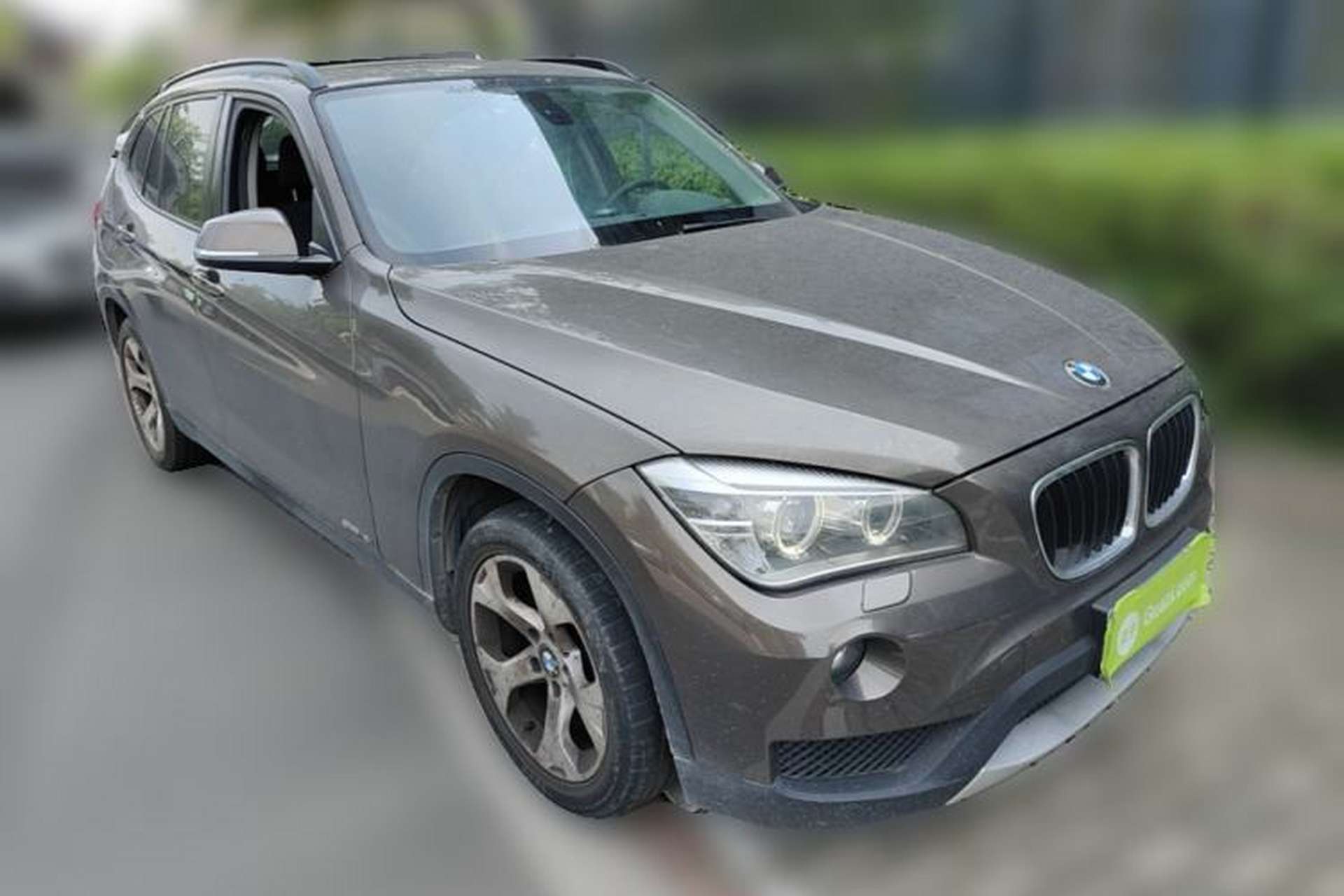 Used BMW X1 2012 sDrive18i Luxury Edition Front Right 45 Deg