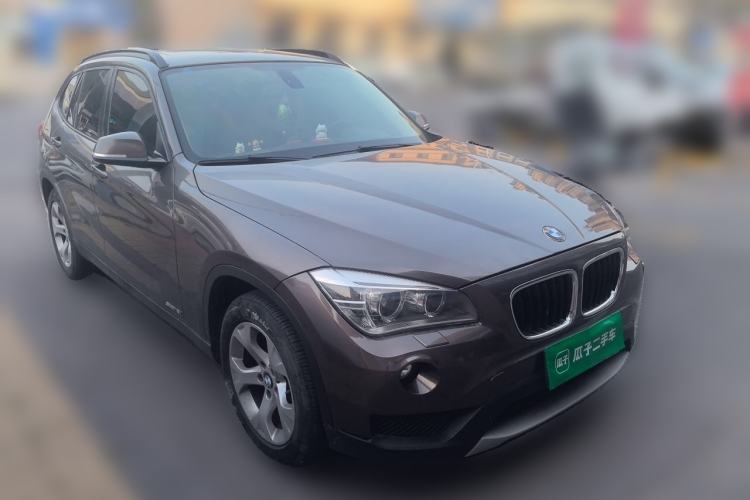 Used BMW X1 2012 sDrive18i Luxury Model Front Right 45 Deg