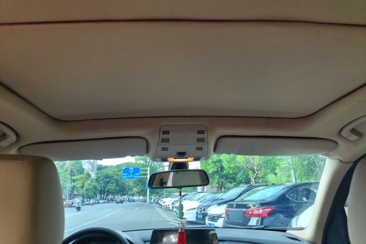 Used BMW X1  Headliner