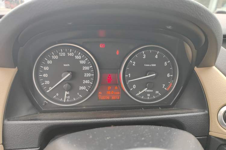 Used BMW X1 2012 xDrive20i Instrument Cluster