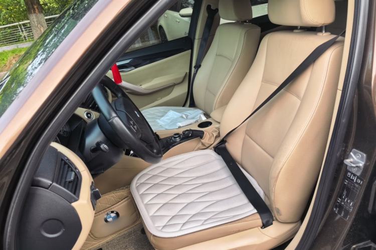 Used BMW X1  Left Front Seat