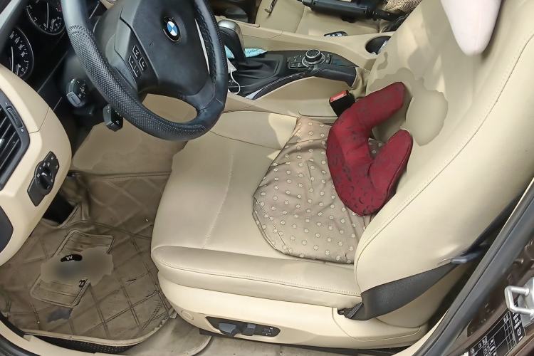 Used BMW X1 2012 sDrive18i Luxury Model Left Front Seat