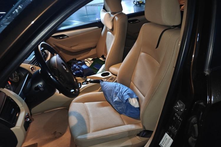 Used BMW X1 2012 sDrive18i Luxury Edition Left Front Seat