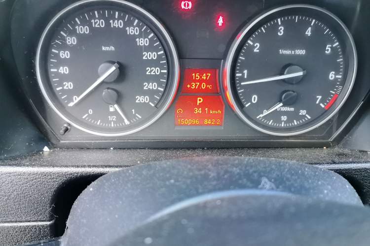 Used BMW X1 2012 sDrive18i Luxury Model Odometer Close Up