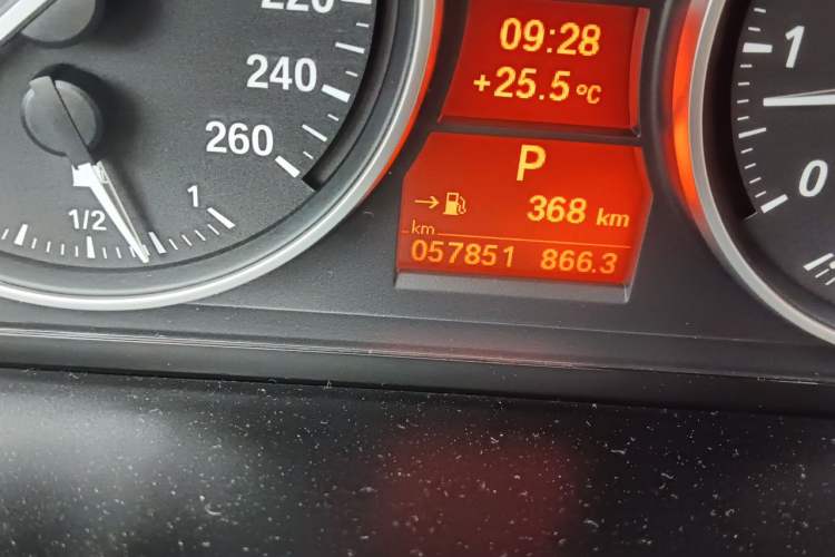 Used BMW X1 2012 sDrive18i Luxury Model Odometer Close Up