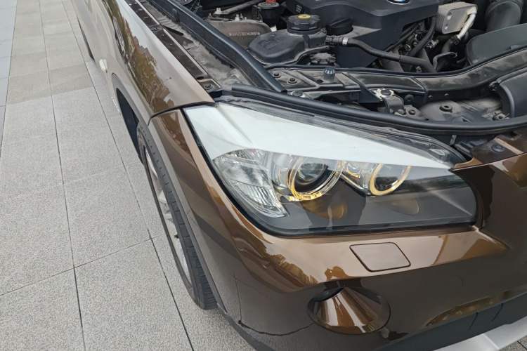 Used BMW X1 2012 xDrive20i Luxury Model Right Front Headlight