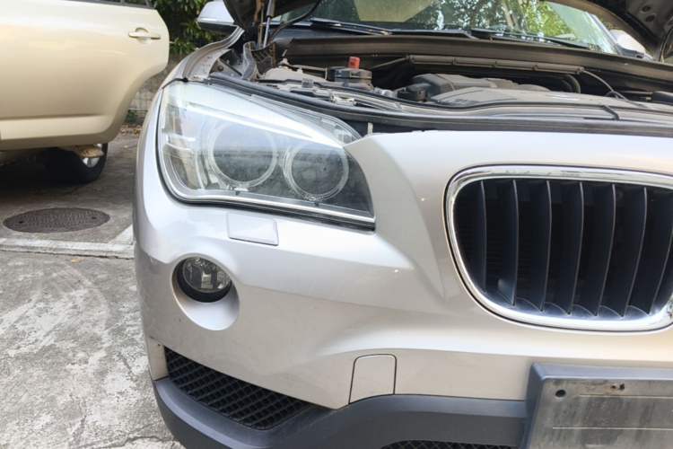 Used BMW X1 2012 sDrive18i Luxury Edition Right Front Headlight