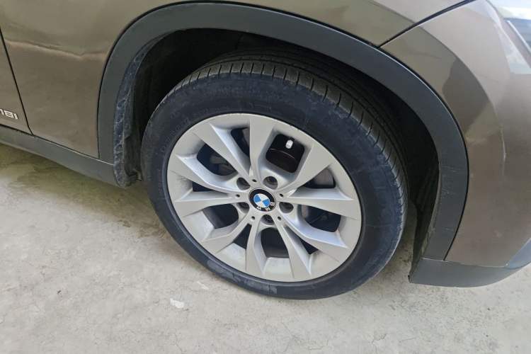 Used BMW X1 2012 sDrive18i Luxury Edition Right Front Wheel Hub