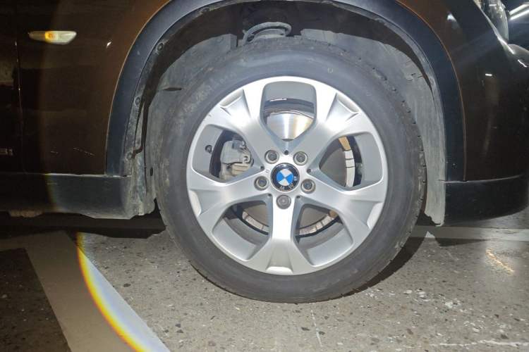 Used BMW X1 2012 sDrive18i Luxury Edition Right Front Wheel Hub
