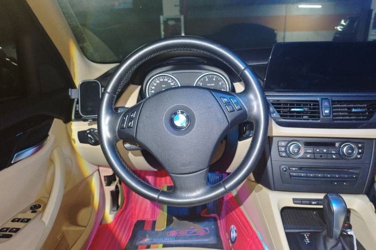 Used BMW X1 2012 sDrive18i Luxury Edition Steering Wheel