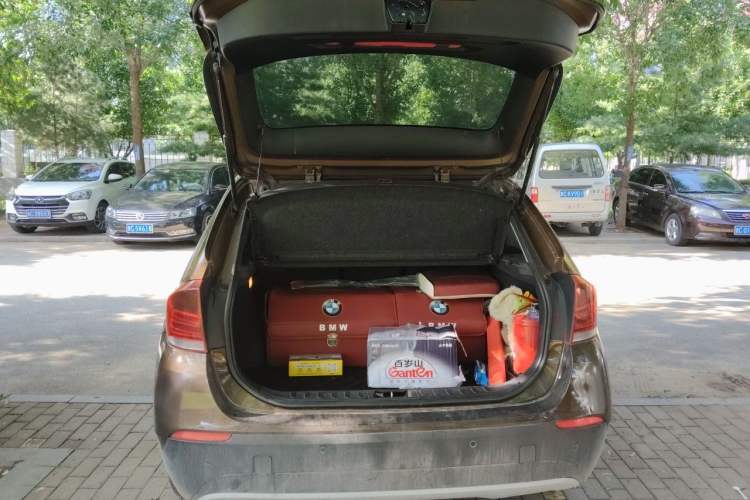 Used BMW X1 2012 sDrive18i Luxury Edition Trunk