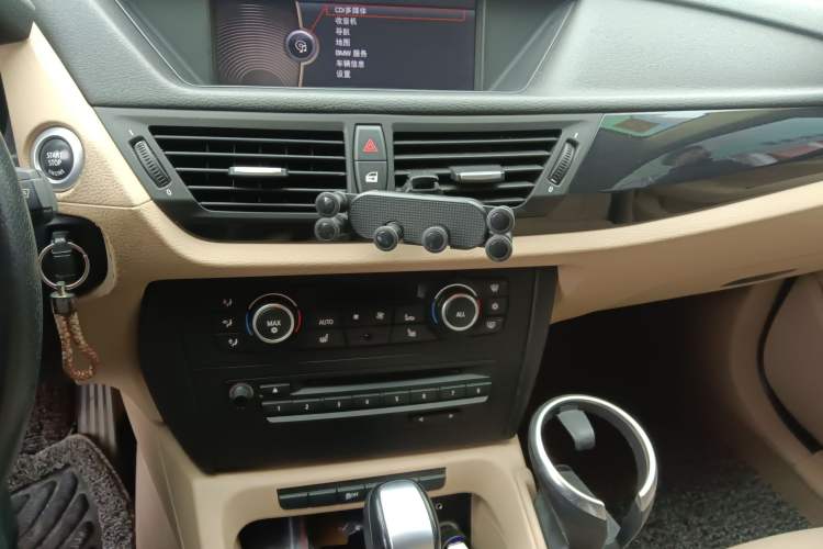 Used BMW X1 2012 sDrive18i Luxury Edition Audio And AC Panel