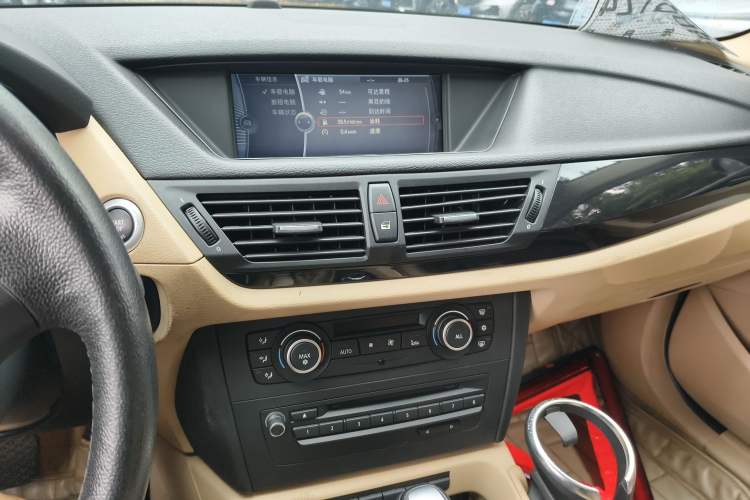 Used BMW X1 2012 sDrive18i Luxury Edition Audio And AC Panel