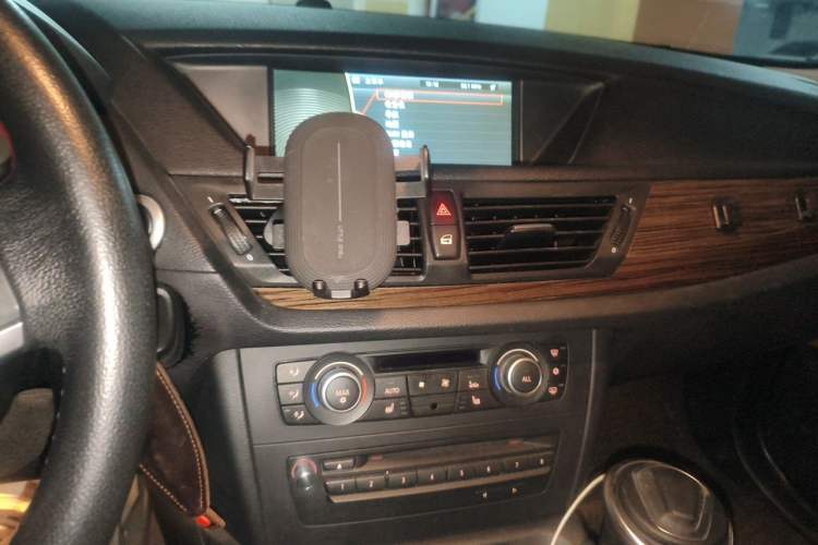 Used BMW X1 2012 xDrive28i Audio And AC Panel
