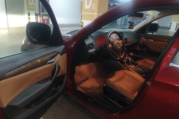 Used BMW X1 2012 xDrive28i Driver Seat