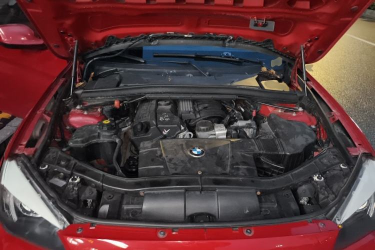 Used BMW X1 2012 sDrive18i Fashion Model Engine Bay