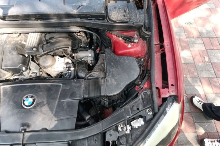 Used BMW X1 2012 sDrive18i Luxury Model Engine Bay Left
