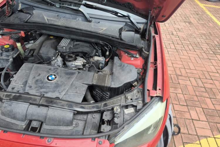 Used BMW X1 2012 sDrive18i Fashion Model Engine Bay Left