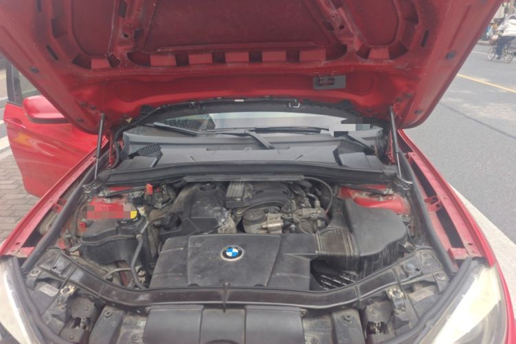 Used BMW X1 2012 sDrive18i Fashion Model Engine Bay