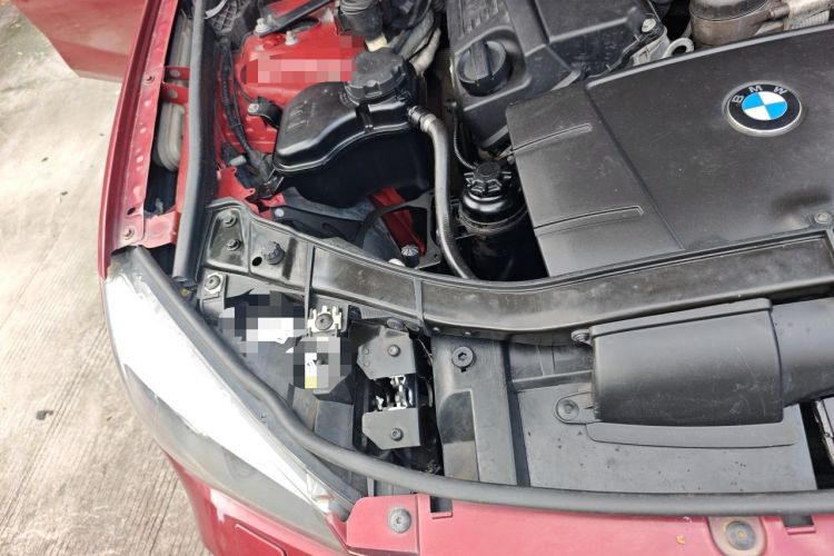 Used BMW X1 2012 sDrive18i Luxury Model Engine Bay Right