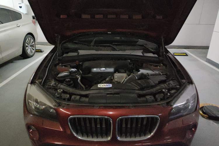 Used BMW X1 2012 xDrive20i Engine Bay