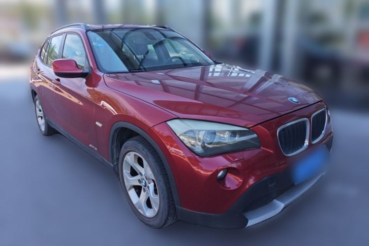 Used BMW X1 2012 sDrive18i Luxury Edition Front Right 45 Deg