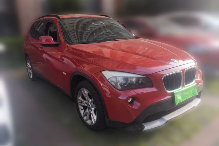Used BMW X1 2012 sDrive20i Leading Model Front Right 45 Deg