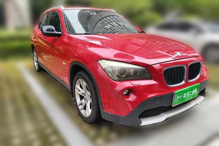 Used BMW X1 2012 xDrive20i Luxury Model Front Right 45 Deg