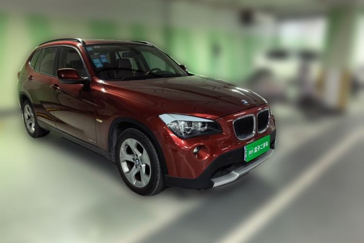Used BMW X1 2012 sDrive18i Luxury Edition Front Right 45 Deg