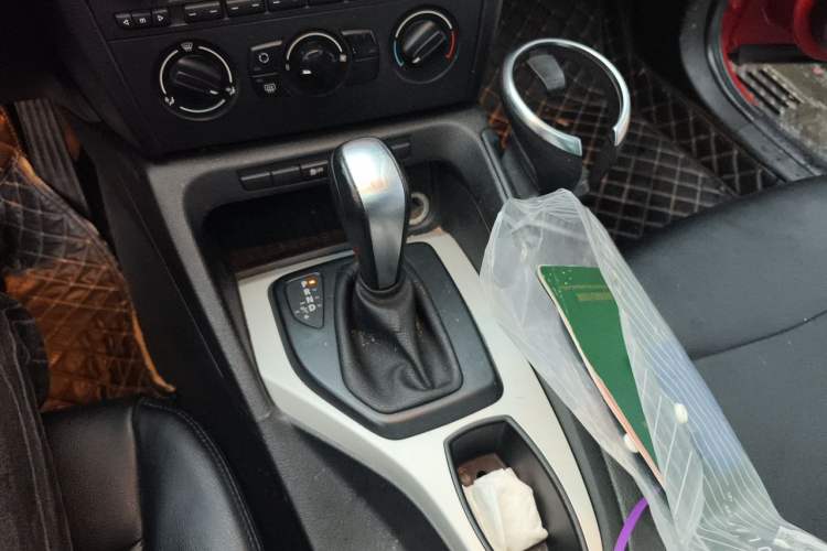 Used BMW X1 2012 sDrive18i Fashion Model Gear Lever