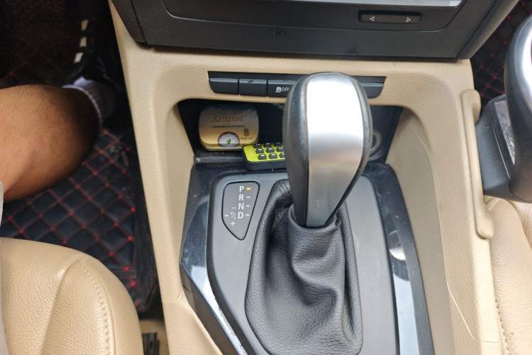 Used BMW X1 2012 sDrive18i Luxury Model Gear Lever