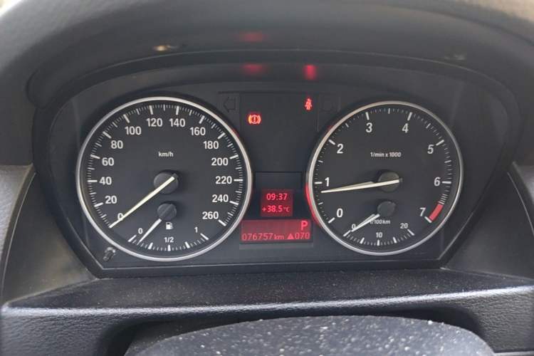 Used BMW X1 2012 sDrive18i Luxury Edition Instrument Cluster
