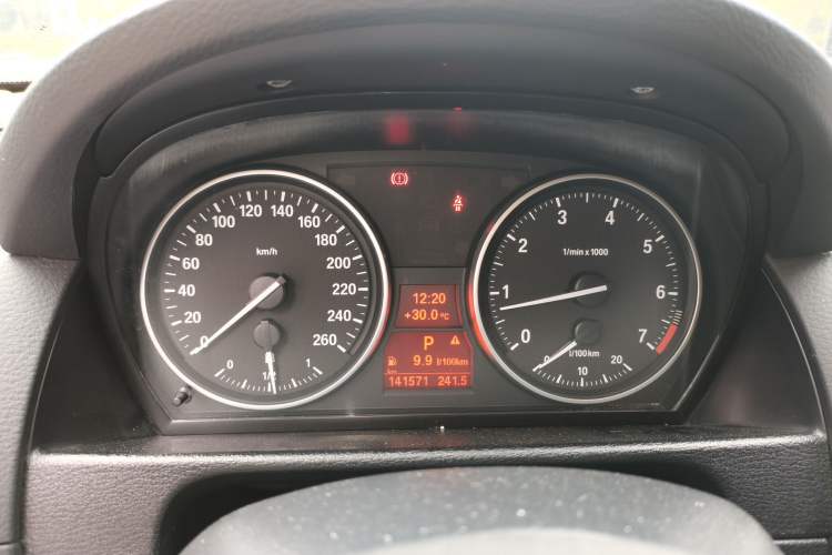 Used BMW X1 2012 sDrive18i Luxury Edition Instrument Cluster