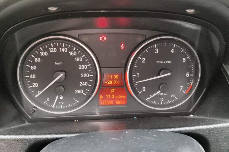 Used BMW X1 2012 xDrive20i Luxury Model Instrument Cluster