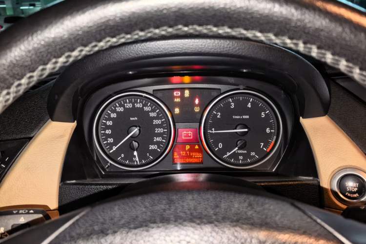 Used BMW X1 2012 sDrive18i Luxury Edition Instrument Cluster