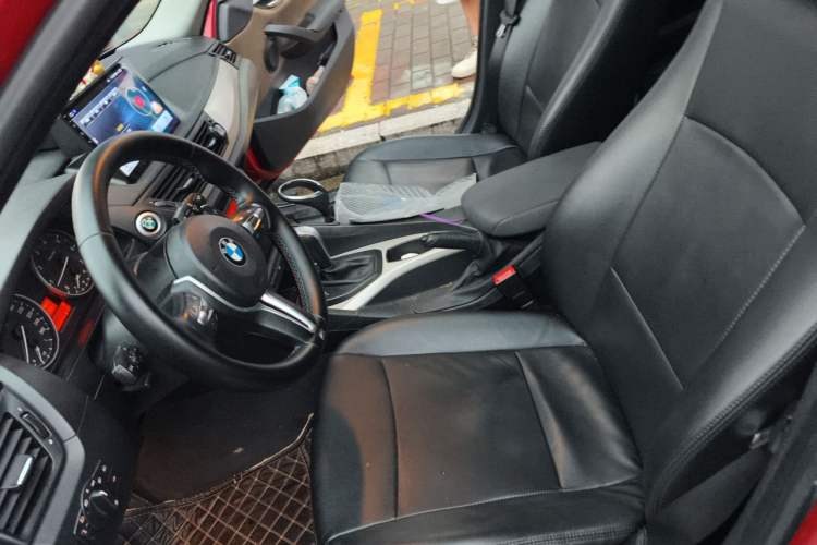 Used BMW X1 2012 sDrive18i Fashion Model Left Front Seat