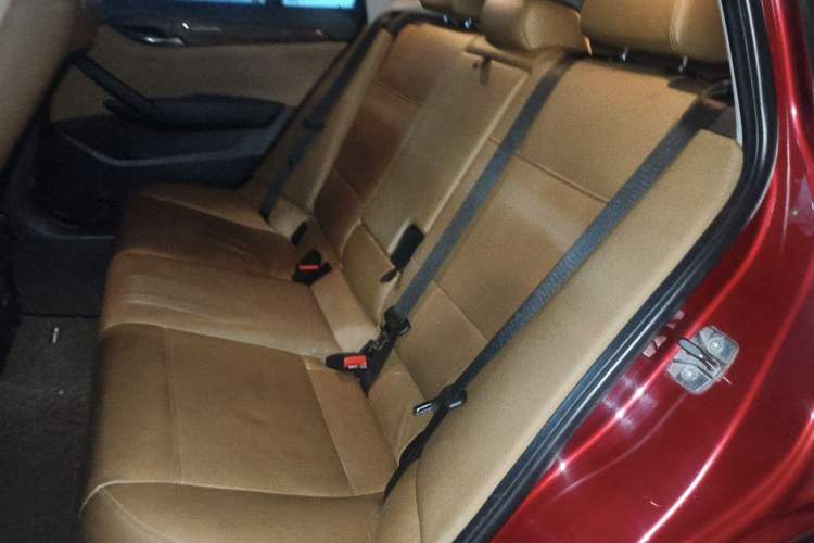 Used BMW X1 2012 xDrive28i Left Rear Seat