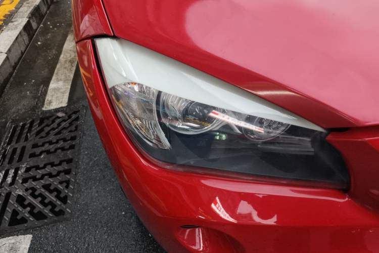 Used BMW X1 2012 sDrive18i Fashion Model Right Front Headlight