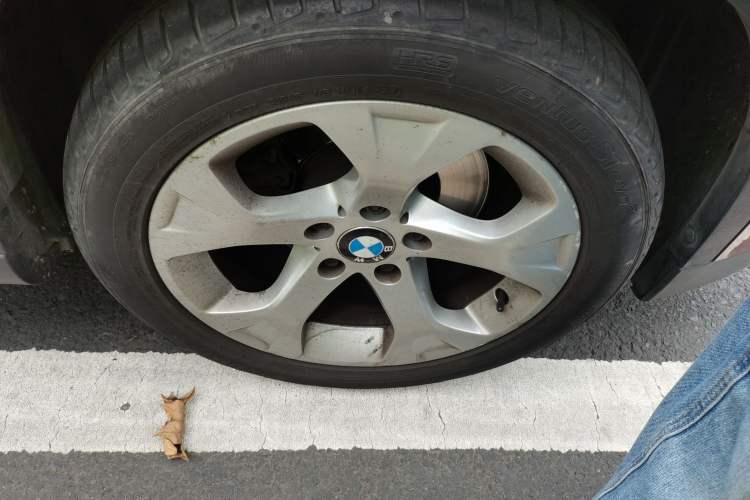 Used BMW X1 2012 sDrive18i Luxury Edition Right Front Wheel Hub