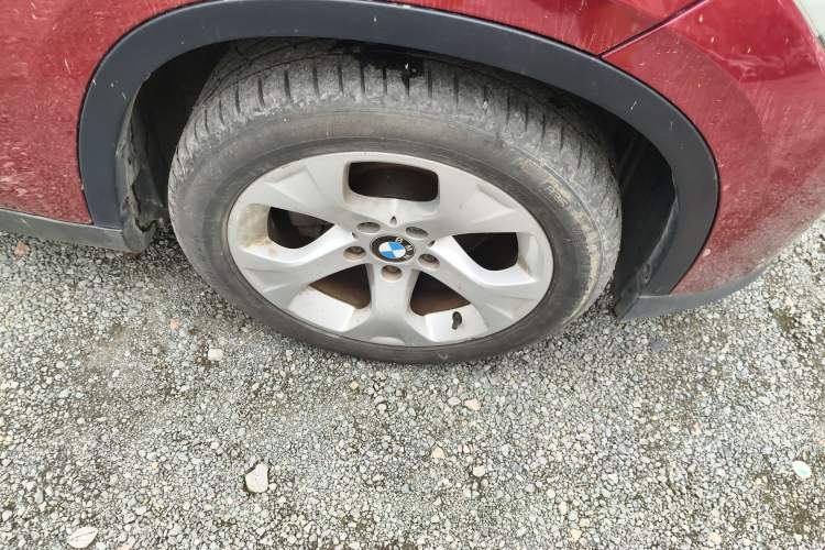 Used BMW X1 2012 sDrive18i Luxury Edition Right Front Wheel Hub