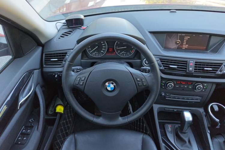Used BMW X1 2012 sDrive18i Luxury Edition Steering Wheel