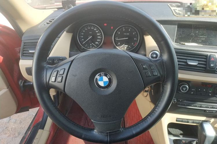 Used BMW X1 2012 sDrive18i Luxury Model Steering Wheel